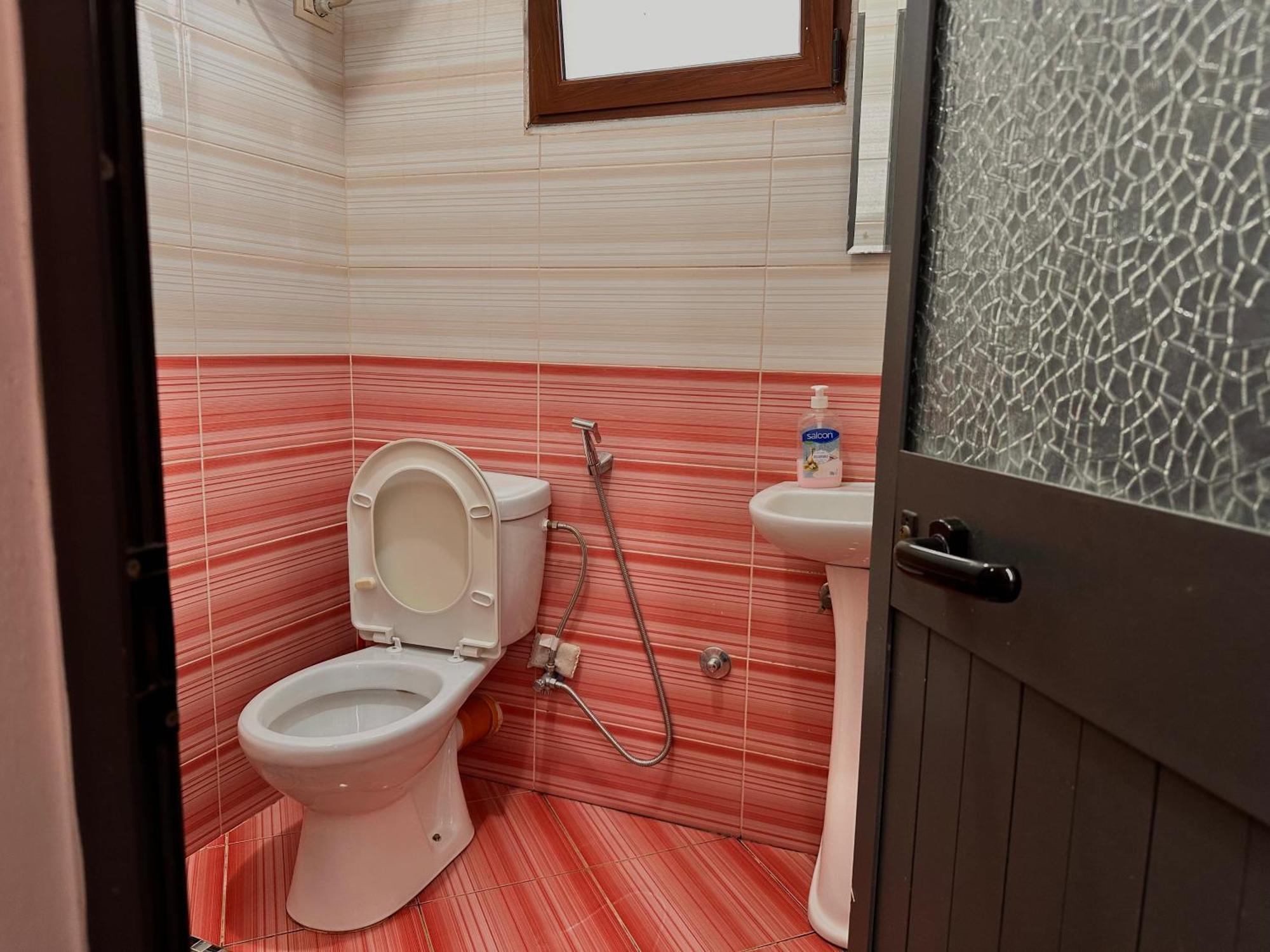 Hostel Grande House Tirana Eksteriør billede