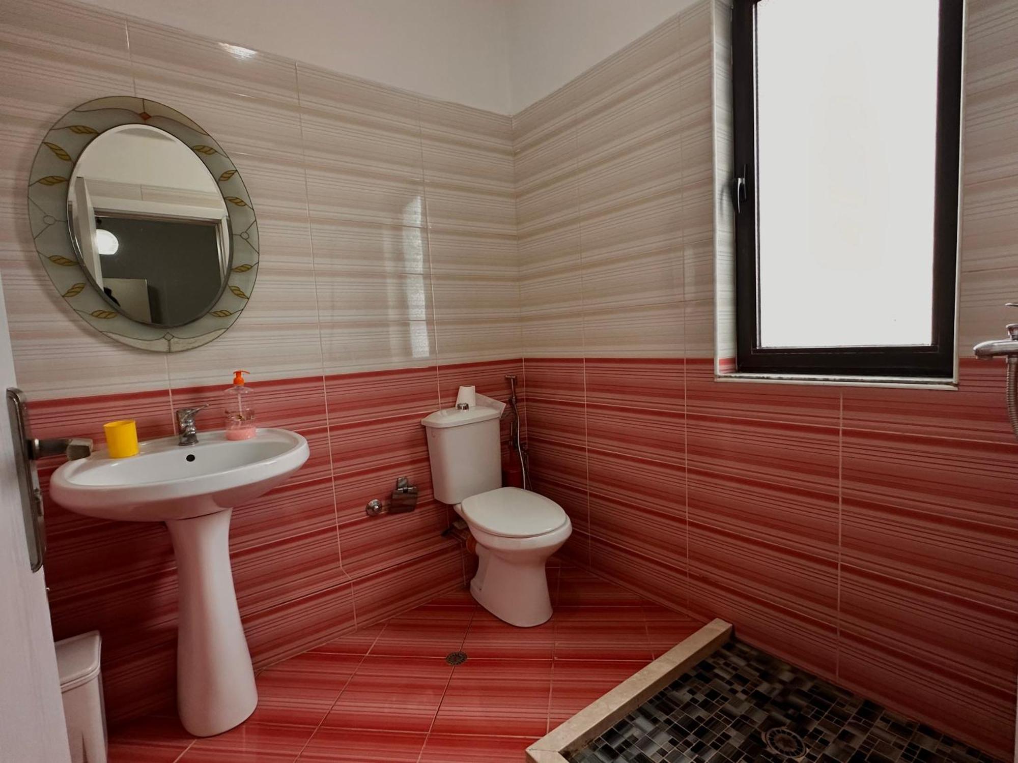 Hostel Grande House Tirana Eksteriør billede
