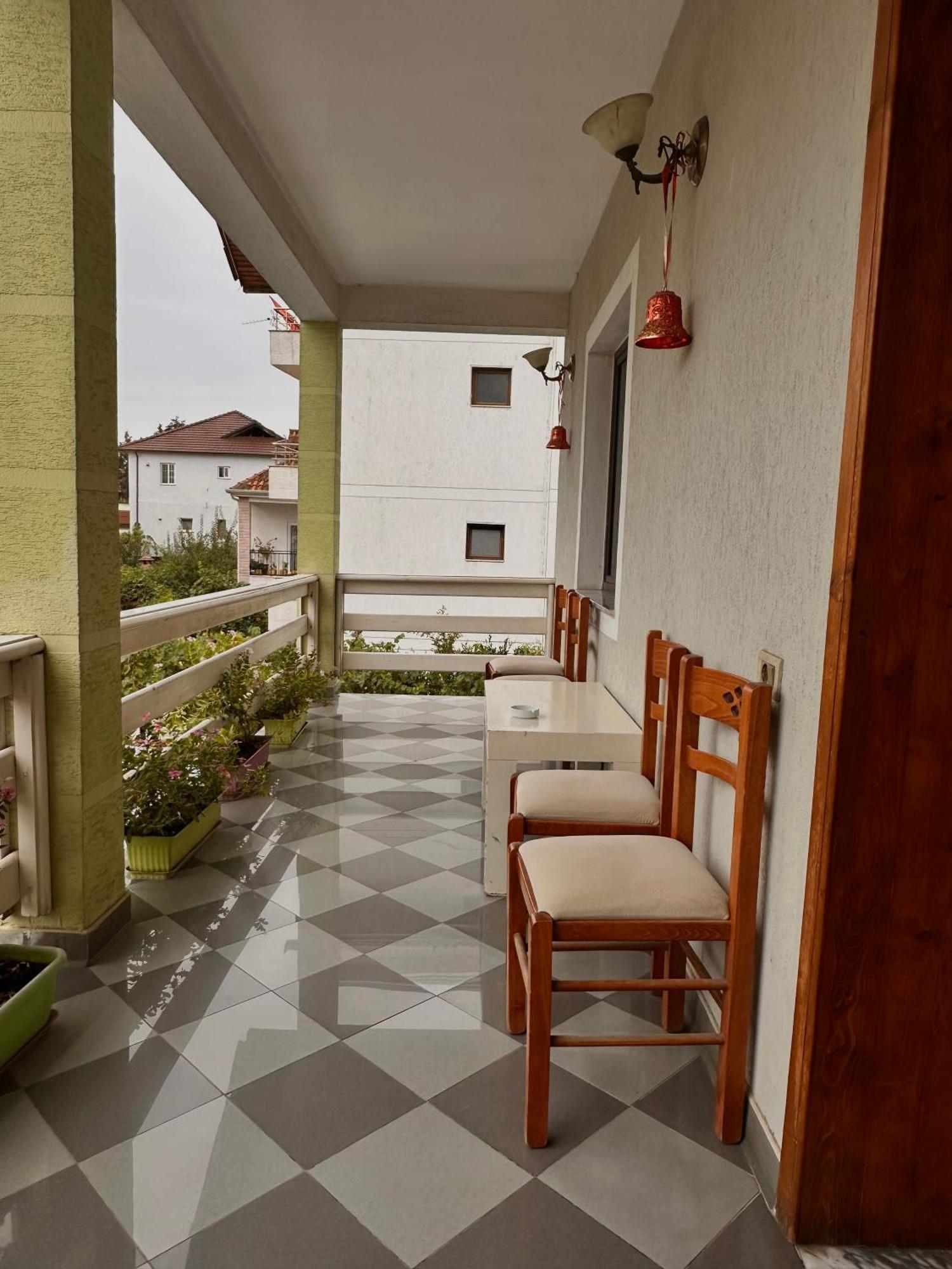 Hostel Grande House Tirana Eksteriør billede