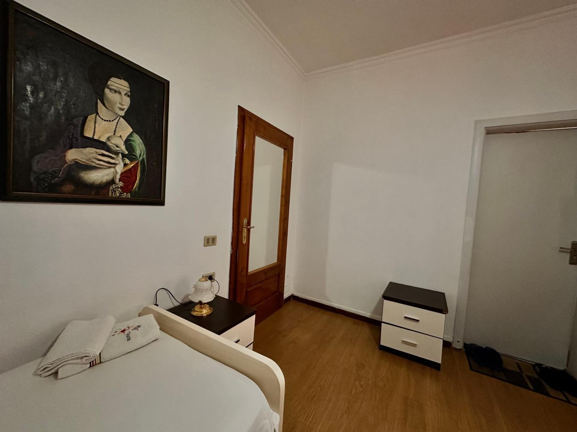 Hostel Grande House Tirana Eksteriør billede
