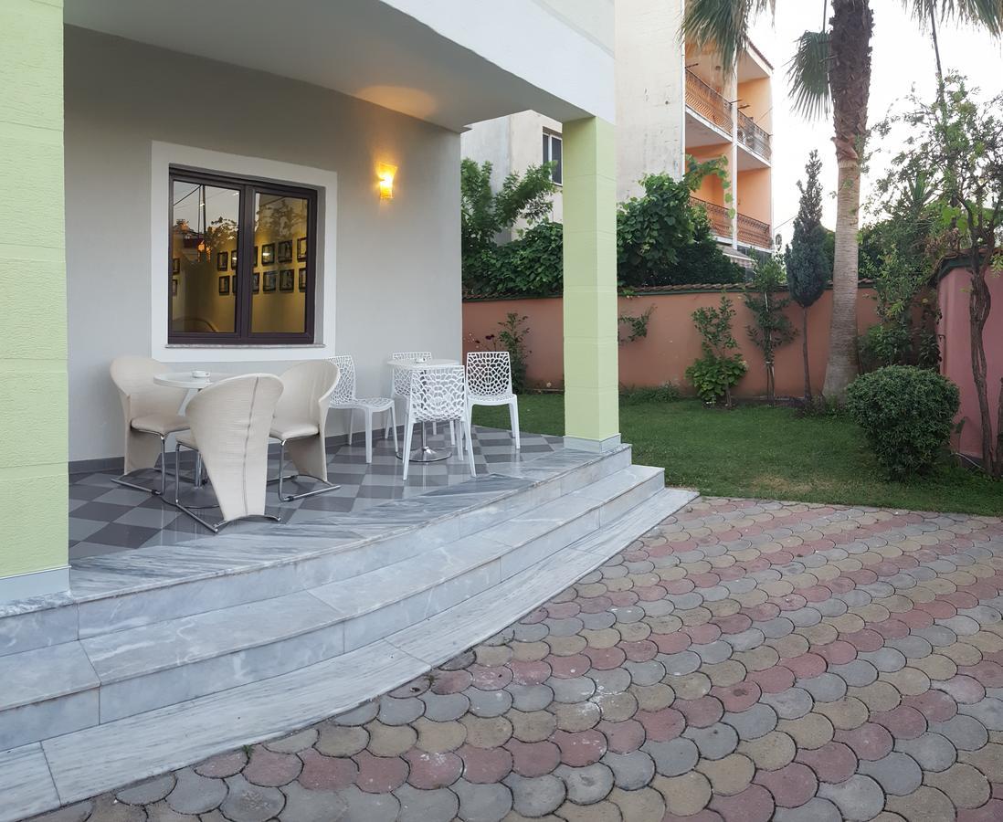 Hostel Grande House Tirana Eksteriør billede